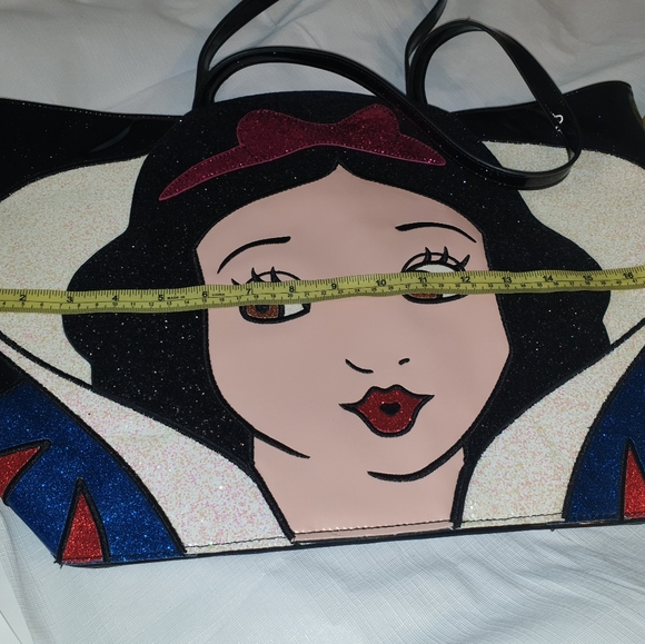 Disney Danielle Nicole Snow White Tote Bag - Picture 12 of 15